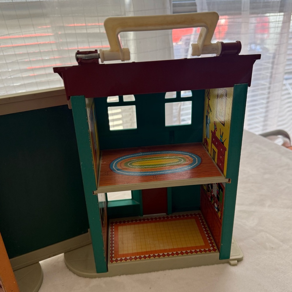 Vintage 1975 Fisher-Price Sesame Street Play Family Folding Dollhouse #938 - Picture 10 of 14